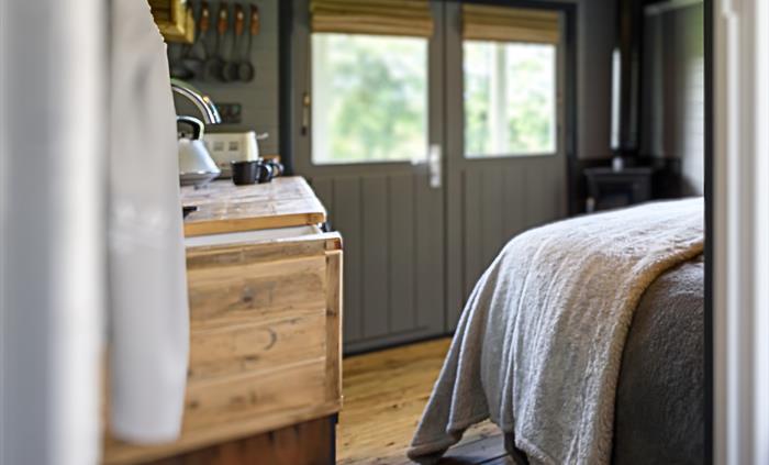 Interior - Elen - Brook Cottage Shepherd Huts